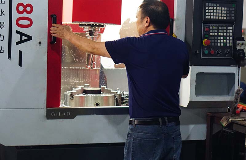 CNC machining engineer at KH Precision