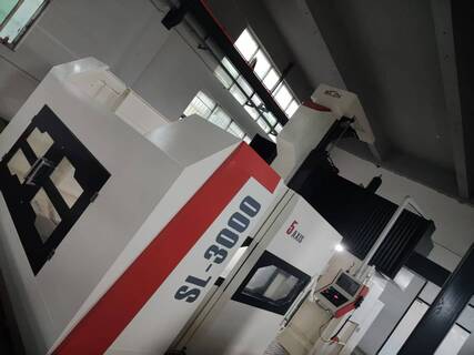 Large part CNC milling machine