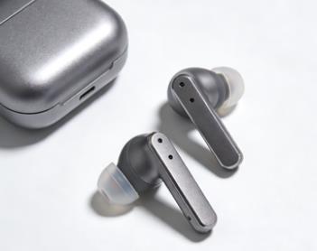 Fine ground mould cores and punches for electronics housings