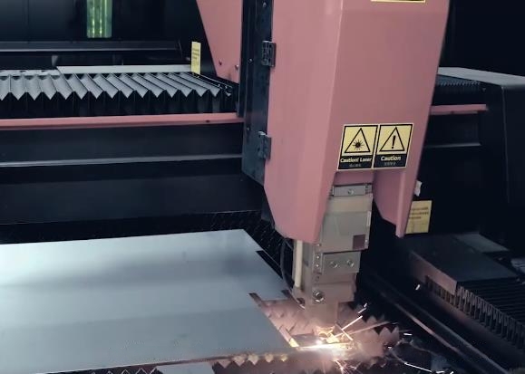 Sheet metal fabrication line